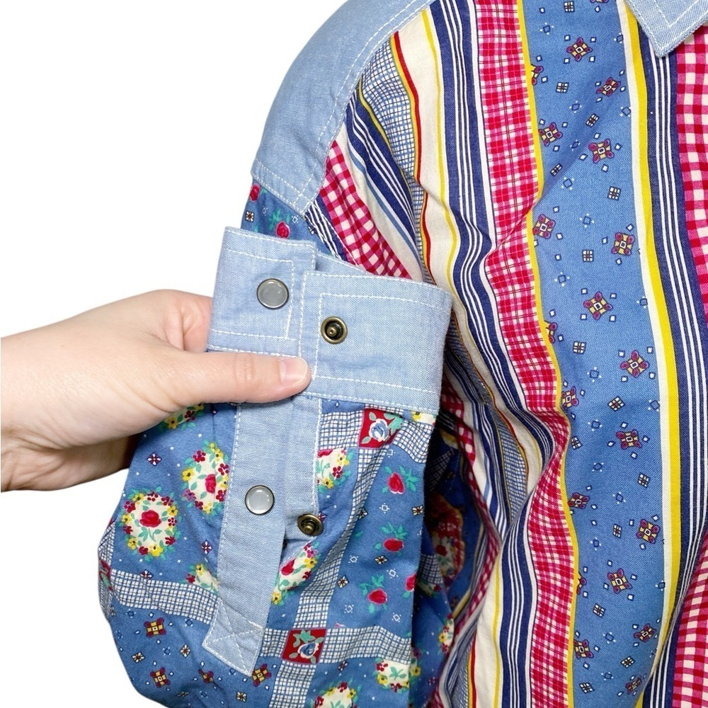 LizWear Vintage Colorful Multi Pattern Button Down Shirt with Pearl Snaps - Picture 5 of 16
